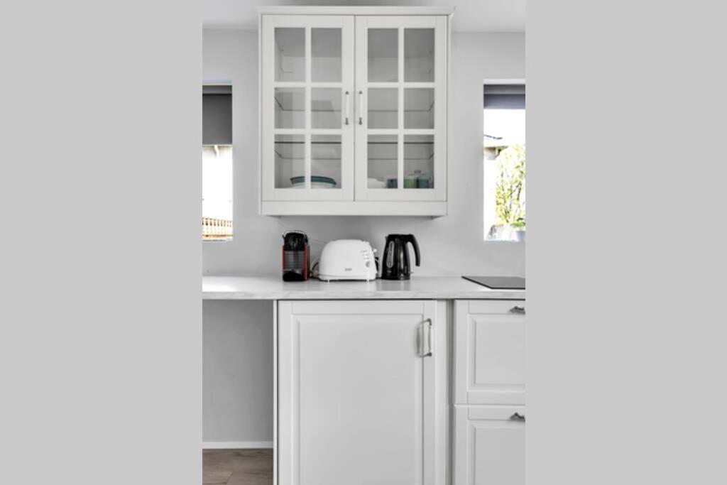 Nr10 Atelier, Tiny House Near Reykjavik Center เรคยาวิก ภายนอก รูปภาพ